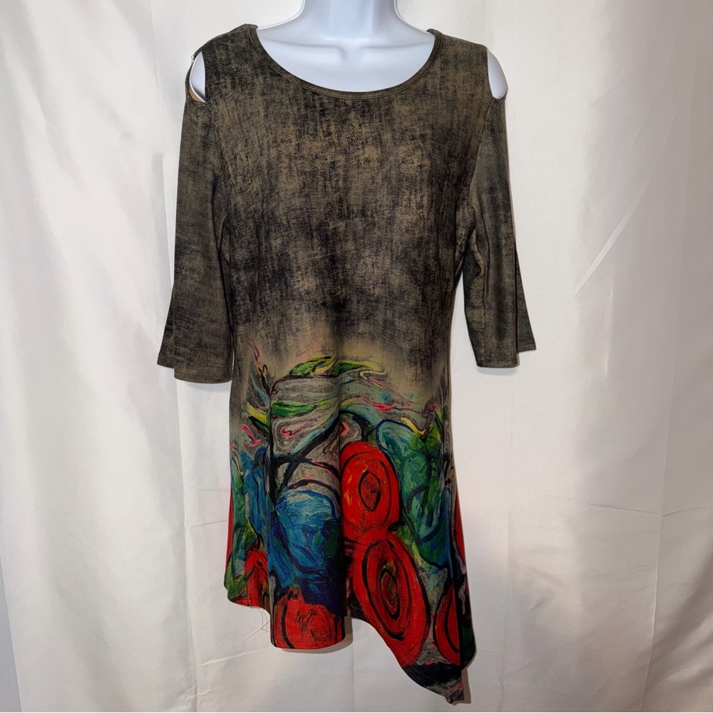 Papa of Vancouver Art Tunic Top - Size Medium - 3/4 Sleeve , Super Soft. Floral